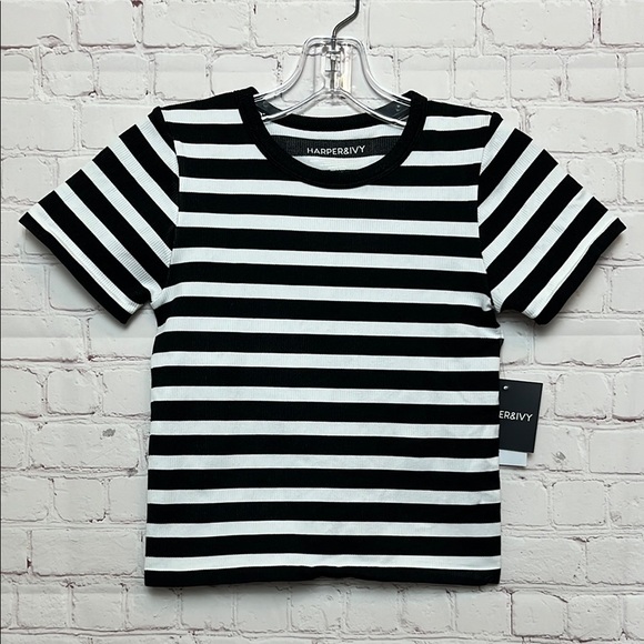 Harper & Ivy Black and White Stripe Tee - Picture 2 of 11